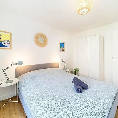 The Charming Marcellin 6 People Apartment *